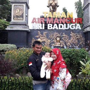 Novita Neng Moy profile icon