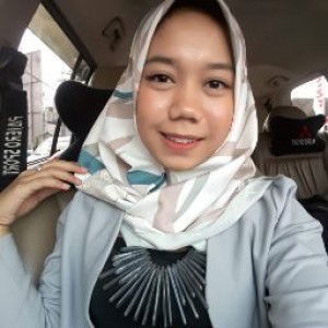 Dwi Putri Fitriyanti profile icon