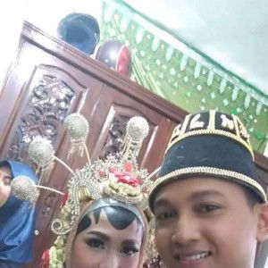 Sitii Ayu FadilLah profile icon