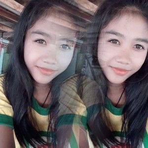 Oum Mon profile icon