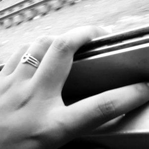 Inggit Radesiyani profile icon