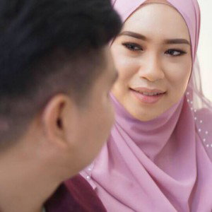 Nur Amira profile icon