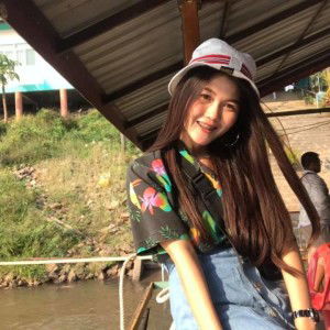 สั้น สั้น profile icon