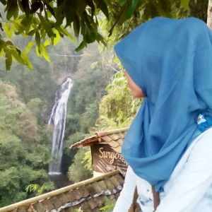 haniefah dinie profile icon