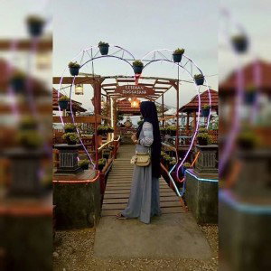 Ria Devhian Destha profile icon