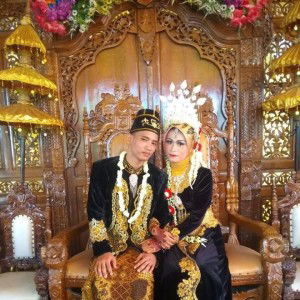 Joni Khasanah profile icon