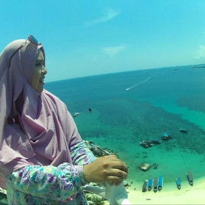 E.G. Regina Putri profile icon