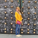 Aderia Sari profile icon