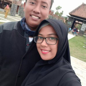 Tri Wahyuningsih profile icon