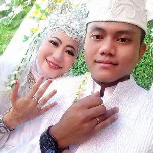 Indah Permata Saryy profile icon