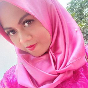 Dessi Noviiyantii profile icon