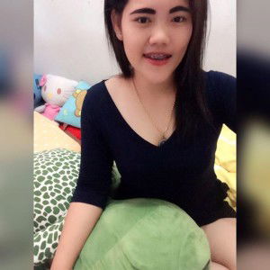 Bee Khanittha profile icon