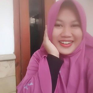 Resti Ariyanti profile icon