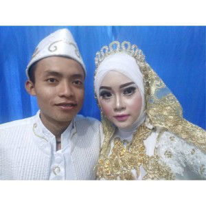 Mira Kartika profile icon