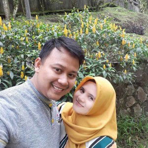 Desi Ratna Sari profile icon