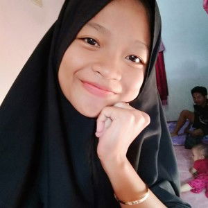 Tuti Apriani profile icon