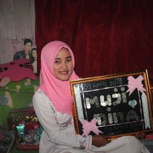 Dienha Prahayu profile icon