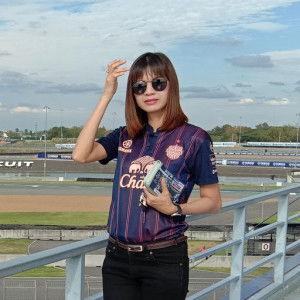 Rung Rungarun profile icon