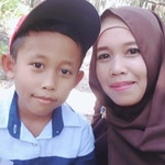 Titin Fakhri profile icon