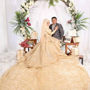 Murni Bukhori profile icon