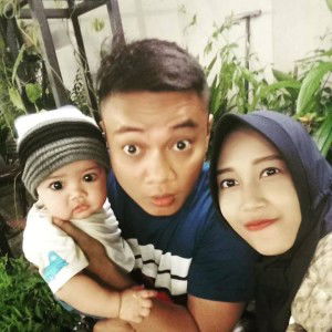 Dewi Listanti profile icon