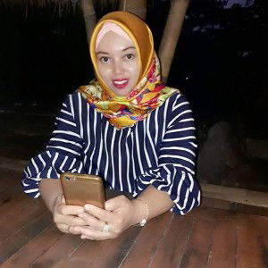 Runti Winingsih profile icon