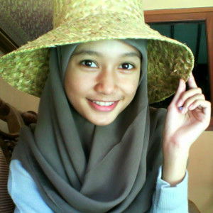 Tadzkia dara ayunda profile icon