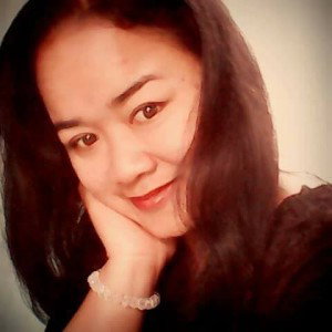 Reni Purwanti profile icon