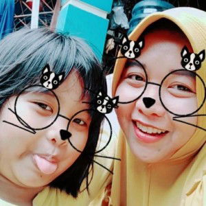 Evi Tania profile icon