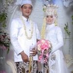 Dyah Santika profile icon