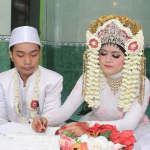 Regina RatnaDuhita profile icon