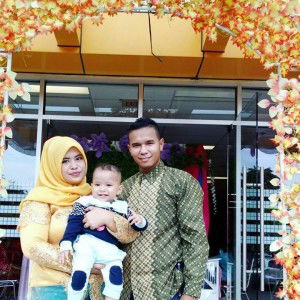 Rina Wahyuni profile icon