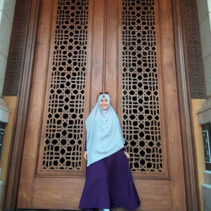 Dwi Novianti profile icon