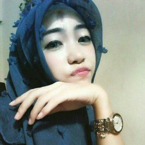 Almha Susanthy Dewie Agustina profile icon