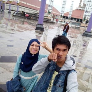 Wulan Dyon profile icon