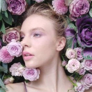 Rini Dheana profile icon