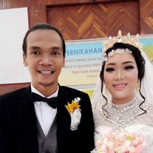 Olivia Colleen profile icon