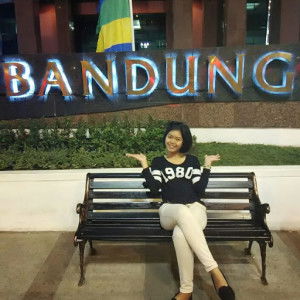 Dhini Affiah profile icon