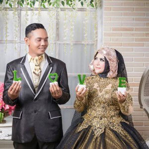 Anies Hiellton profile icon