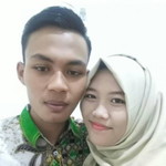 Esti Komariyah profile icon