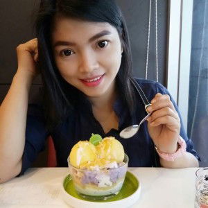 Araya Suwanchala profile icon