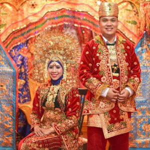 Dewi Wahyuni profile icon