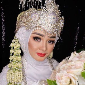 Windy Wahyuni profile icon