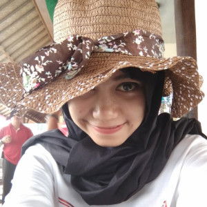 putri karina profile icon