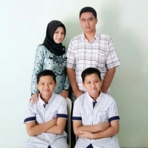 Laily Zoelfa Eka Pratiwi profile icon