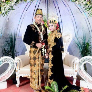 Titin Setiawan Pro Id profile icon