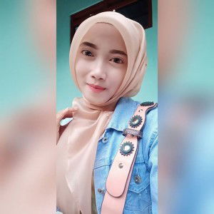 Yunif Puput Idayanti profile icon