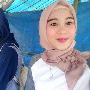 Ratna Putri Anjani profile icon