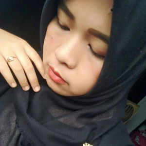 Rizki Trie Indahyani profile icon