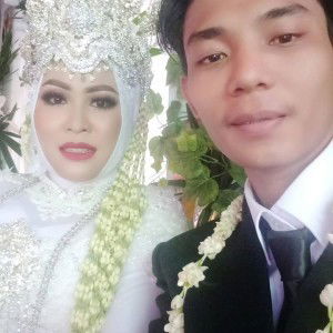 Melly Merliana profile icon